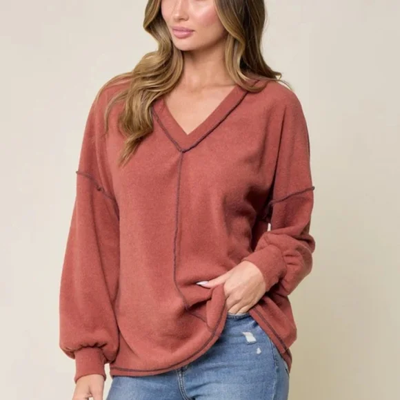NWT Urban Outfitters Cinnamon Roll Terracotta Oversized V-Neck Thermal Sweater - Picture 1 of 5